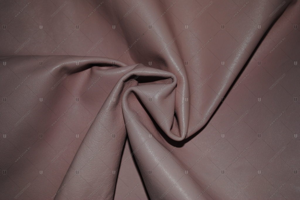 Розовая натуральная кожа